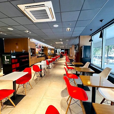 Hotel Ibis Sao Paulo Ibirapuera Exterior foto
